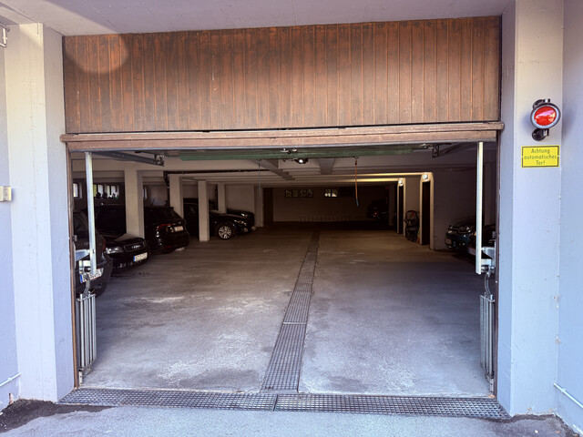 Gemütliche 2-Zimmer-Wohnung mit Balkon u. Tiefgarage in bester Lage