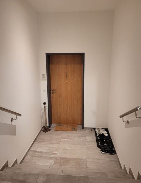 PRIVATVERKAUF - Gartenwohnung mit Terrasse, Garten & Tiefgaragen-Parkplatz in Top-Lage!