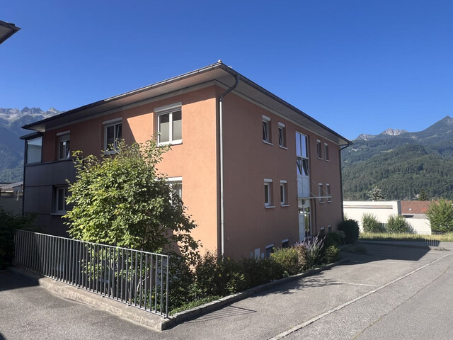 3 ZIMMER DACHGESCHOSSWOHNUNG IN TRAUMHAFTER LAGE!