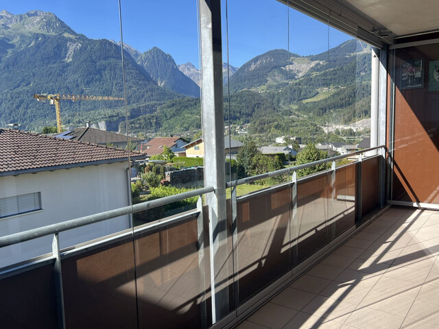 3 ZIMMER DACHGESCHOSSWOHNUNG IN TRAUMHAFTER LAGE!