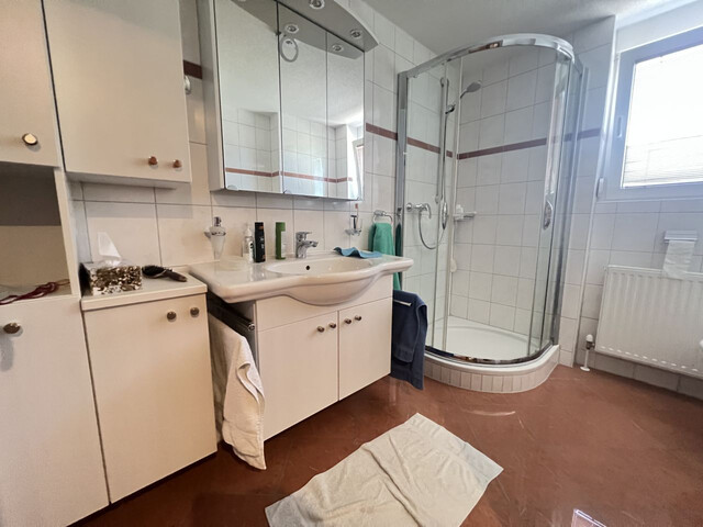 3 ZIMMER DACHGESCHOSSWOHNUNG IN TRAUMHAFTER LAGE!
