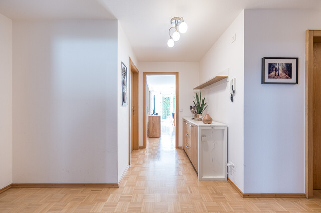 Zentrale 3-Zimmer-Wohnung mit Privatgarten