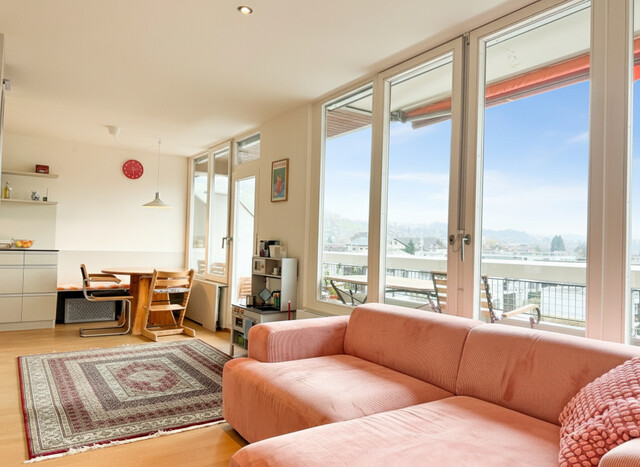 Ganz oben angekommen – Gemütlich wohnen mit Weitblick