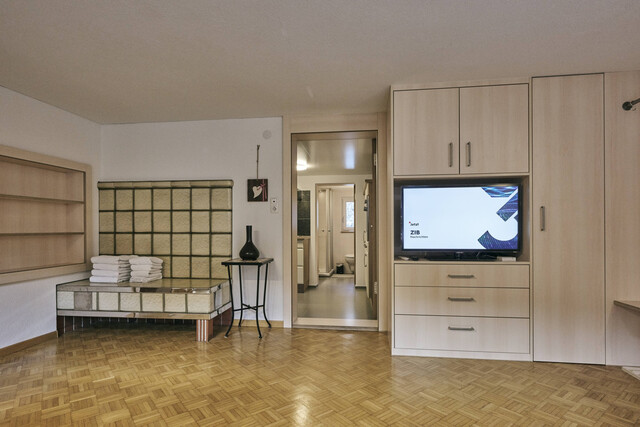 Großes Wohnhaus mit zwei Wohnungen zu verkaufen