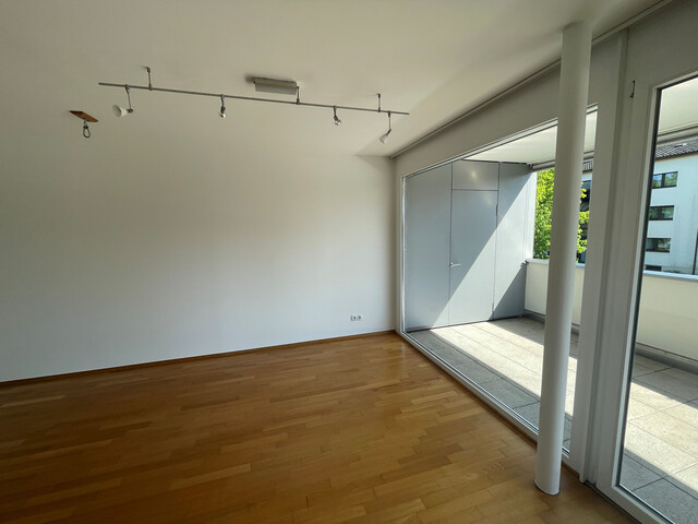Wohntraum mit Weitblick! Sonnige 4 Zi Wohnung, großer Südwestbalkon, zentral in Rankweil - provisionsfrei!