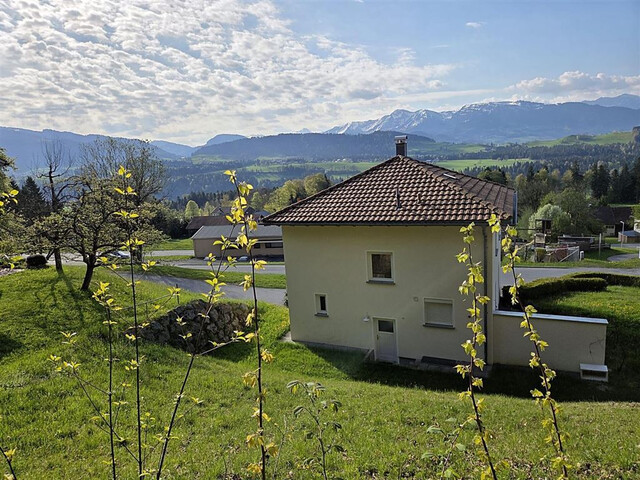 Wohnhaus in traumhafter Aussichtslage in Doren