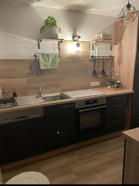 Helle 3-Zimmer-Wohnung im Zentrum von Hörbranz📍 Lage: Zentral gelegen – alle öffentlichen Einrichtungen (Gemeindeamt, Schule, Bank, Post, Bushaltestelle) sind innerhalb von 2 Minuten zu Fuß erreichbar.