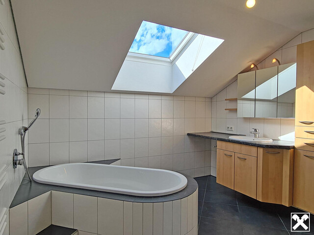 Frisch renovierte Doppelhaushälfte, sofort verfügbar