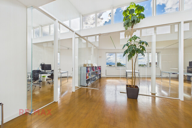 Raum für Visionen: Wohnen oder Büro möglich