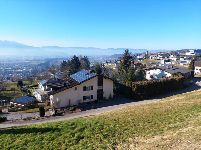 Grundstück mit toller Aussicht zu verkaufen!