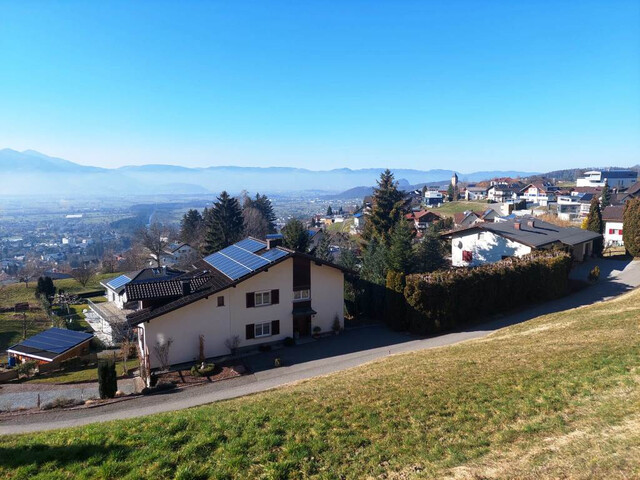 Grundstück mit toller Aussicht zu verkaufen!