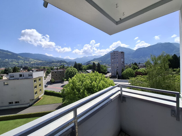 4 Zimmerwohnung mit tollem Ausblick und 3 Balkonen