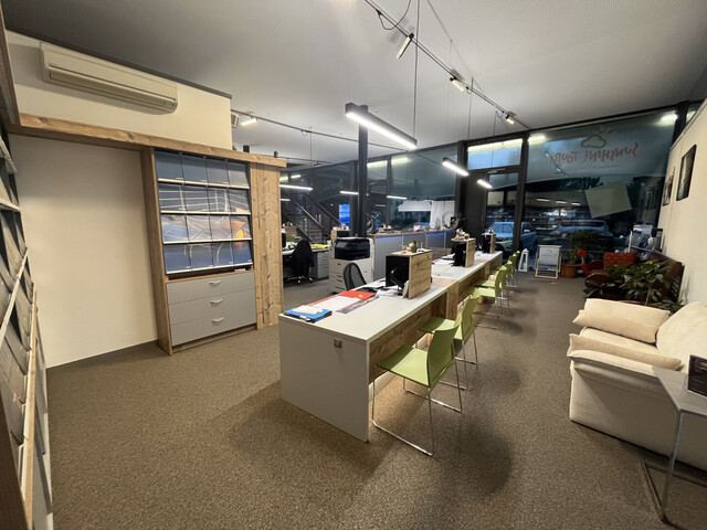 Top ausgestattete Geschäfts-/Büro-/Praxisfläche in der Feldkircher Innenstadt
