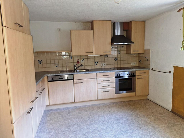 Haus mit großem Grundstück zu verkaufen!