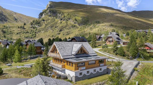 Neuwertiges Chalet Dorf mit Alm-Gasthof in bester Lage am Falkert - direkt neben der "Heidi-Alm"