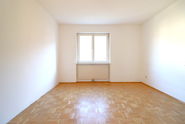 Gepflegte 3-Zimmer-Wohnung mit Eigengarten, Garagenbox & Keller in Feldkirch-Tisis