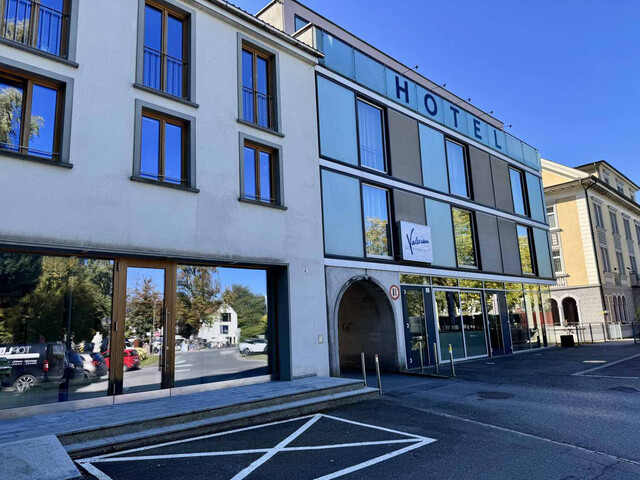 Attraktives Geschäftslokal am Schlossplatz