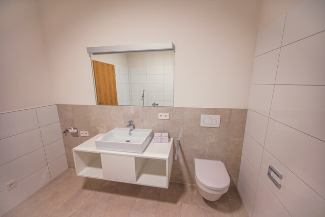 Hochwertige, Moderne und sehr helle 4-Zimmer-Wohnung in zentraler Lage