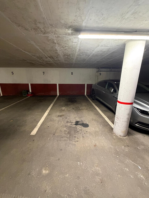 Grosszügige 2-Zi-Wohnung im 2ten Stock zu verkaufen!