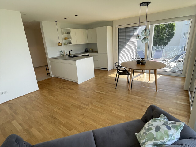 Schöne helle 3-Zimmer-Wohnung (provisionsfrei)