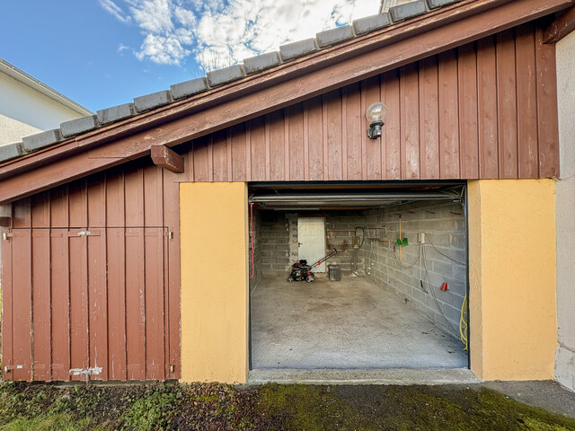 Renovierungsbedürftiges Einfamilienhaus mit Potenzial in sonniger Lage