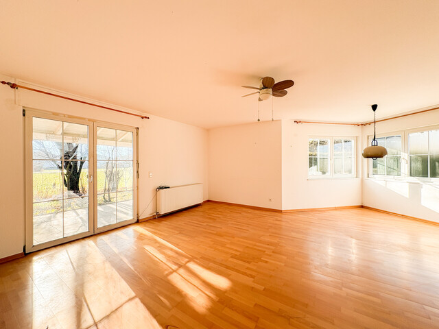 Renovierungsbedürftiges Einfamilienhaus mit Potenzial in sonniger Lage