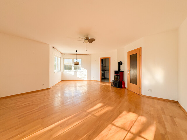 Renovierungsbedürftiges Einfamilienhaus mit Potenzial in sonniger Lage