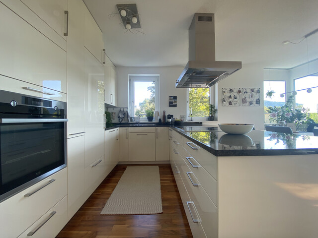 Mäder | Balkon | zentrale Ruhelage | Fußbodenheizung