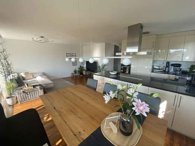 Mäder | Balkon | zentrale Ruhelage | Fußbodenheizung