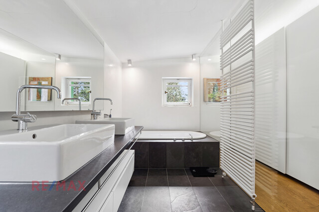 Privates Hideaway: Stilvolles Anwesen in einzigartiger Alleinlage