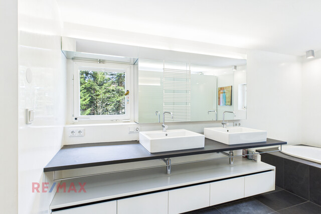 Privates Hideaway: Stilvolles Anwesen in einzigartiger Alleinlage