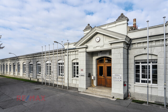 Kammgarn Fabrik Commercial