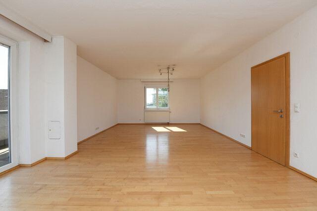 Sonnige 5-Zimmer Dachgeschosswohnung mit Penthouse-Charakter