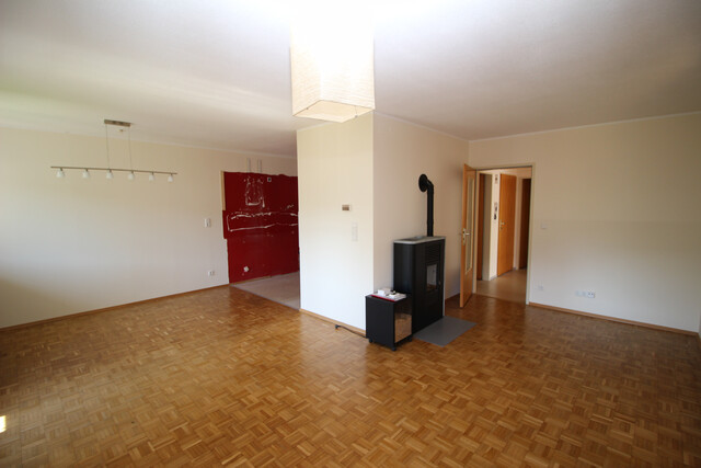 Bestens eingeteile 4 Zimmer-Dachgeschoßwohnung  inkl. Tiefgarage - provisionsfrei