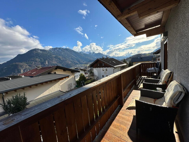 GANZTÄGIG SONNE ? RUHIGES WOHNEN MIT PANORAMA-BALKON