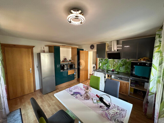 GANZTÄGIG SONNE ? RUHIGES WOHNEN MIT PANORAMA-BALKON