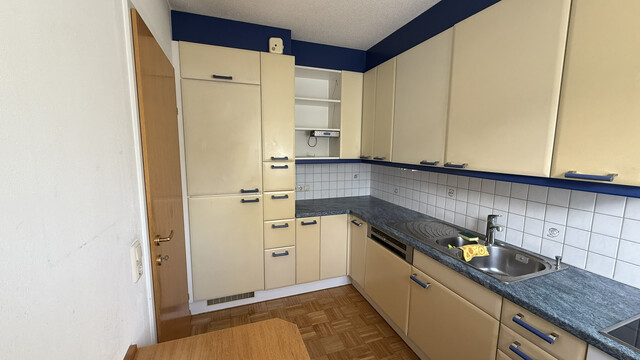 4,5-Zimmer-Wohnung mit Balkon in Grünlage - provisonsfrei