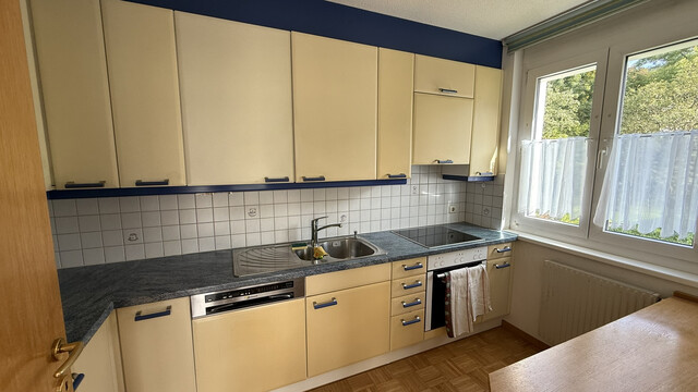 4,5-Zimmer-Wohnung mit Balkon in Grünlage - provisonsfrei