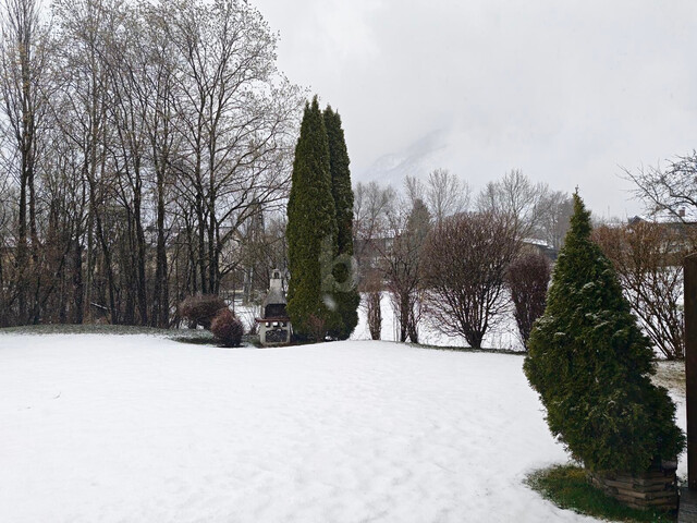 SONNIG UND ZENTRAL, PERFEKTES GRUNDSTÜCK ZUR VERWIRKLICHUNG DES EIGENEN WOHNTRAUMS!