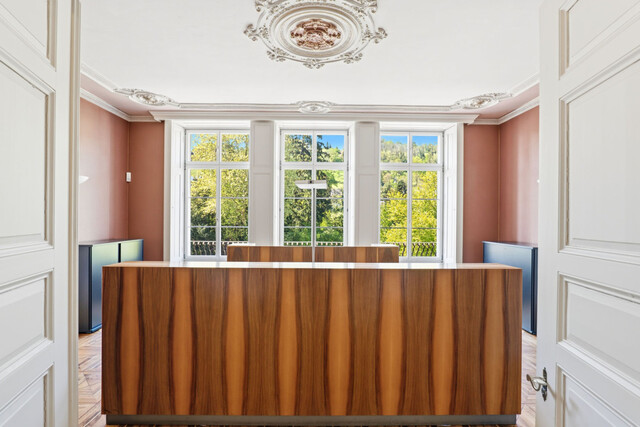 Historische Gewerbefläche zu vermieten - Villa Menti