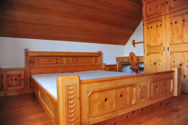 Geräumige, freundliche  4 ½ - Zimmer – Wohnung in sonniger und ruhiger Lage von Muntlix!