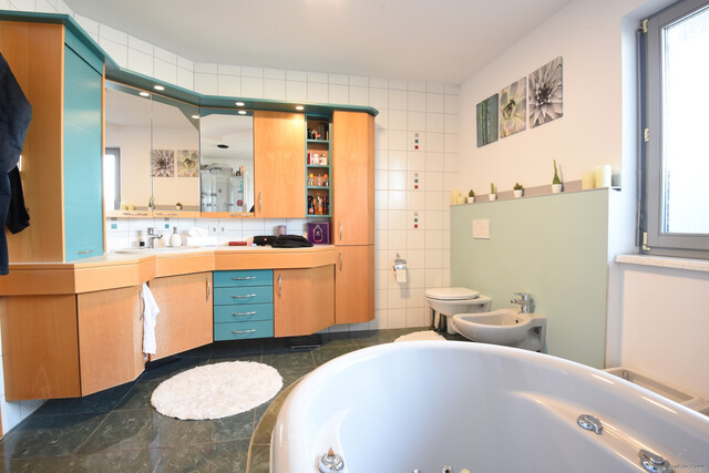 Gewerbeliegenschaft mit 2 Wohnungen in Lustenau, Rasis Bündt zu verkaufen!