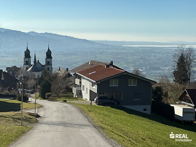 Panorama-Grundstück in Bildstein bereits erschlossen!