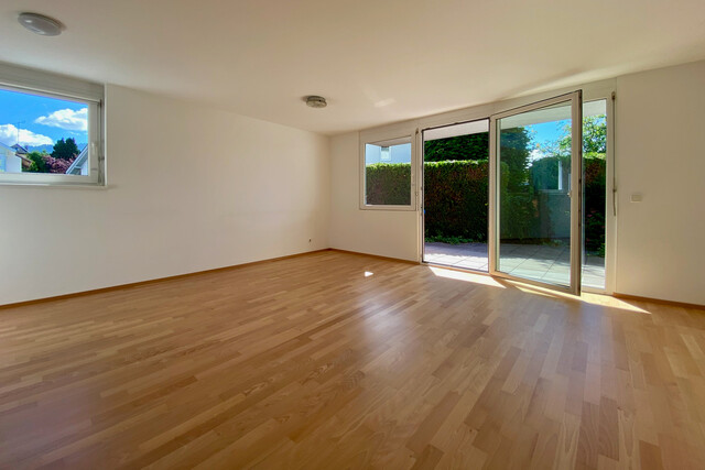 "ohne Provision" helle 2 Zimmer Terrassenwohnung 