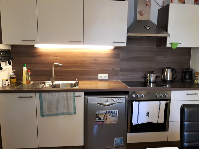 gepflegte 3 1/2 Zimmerwohnung in Ortsmitte mit Tiefgaragenplatz