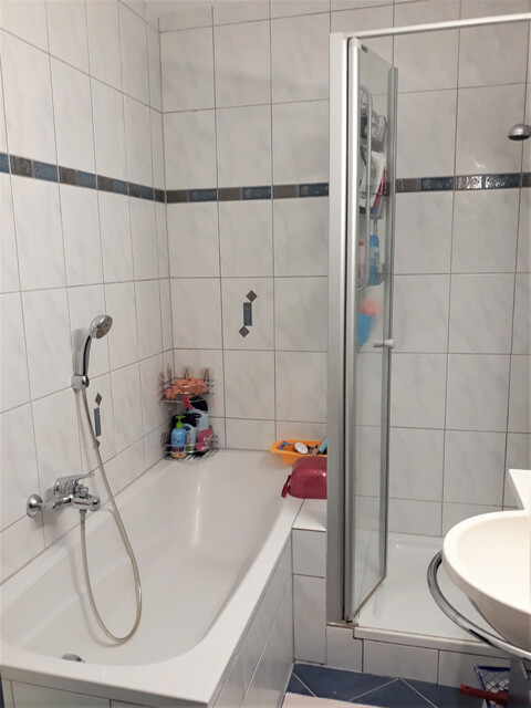 gepflegte 3 1/2 Zimmerwohnung in Ortsmitte mit Tiefgaragenplatz