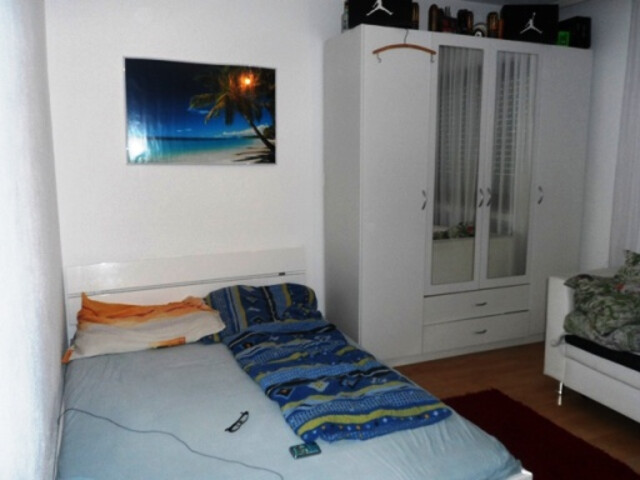 gepflegte 3 1/2 Zimmerwohnung in Ortsmitte mit Tiefgaragenplatz