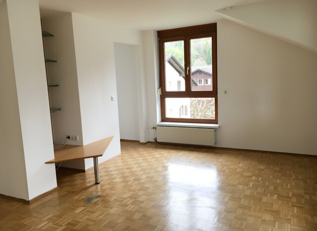 Gemütliche 2-Zimmerwohnung mit Wintergarten in Bludesch zu vermieten!