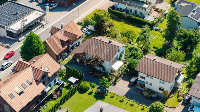 Charmantes Einfamilienhaus in Wolfurt mit großem Garten und Potential - auch als Mehrfamilienhaus geeignet