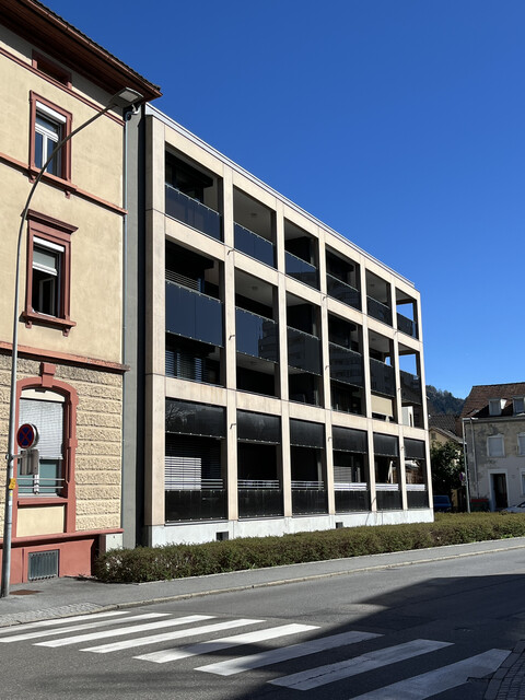 NEUER PREIS - Privatanzeige - Neuwertige Dachgeschosswohnung mit großem Balkon - Ideales Kaufobjekt!